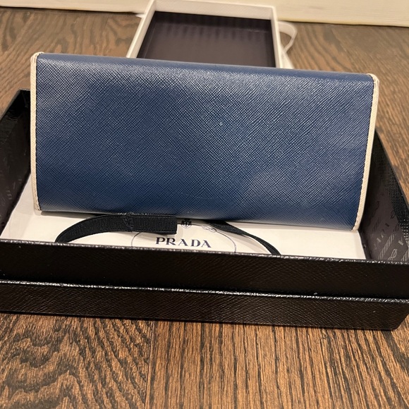 Authentic Prada wallet, NWOT - Picture 5 of 13